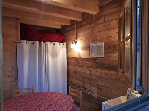 Chalet In Lovely, Rich Forest Setting With A Beautiful View