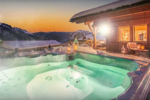 Chalet Alpachic - Ovo Network