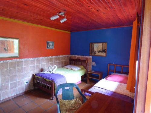 Albergue Pension Topas