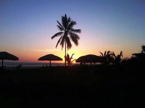 Hotel Las Lajas Beach Resort