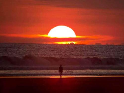 Hotel Las Lajas Beach Resort