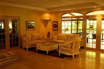 Hotel Valle Del Rio