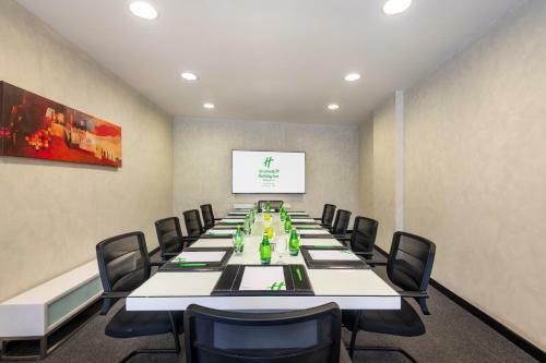 Hotel Holiday Inn Alseeb Muscat