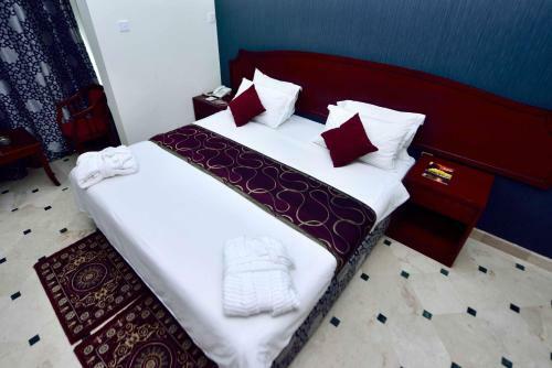 Al Bahjah Hotel