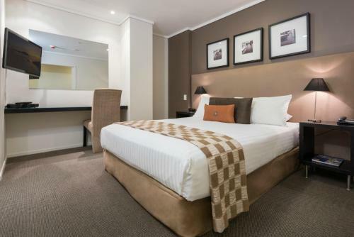 Hotel On Devonport