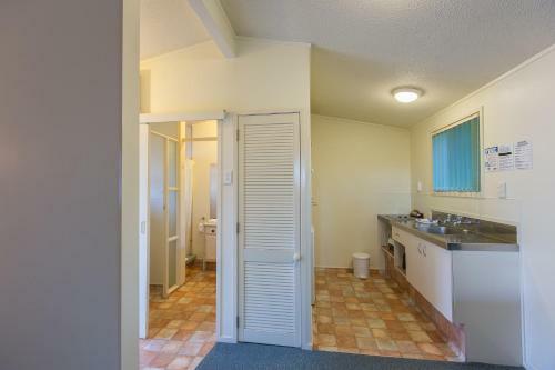 18th Avenue Thermal Motel