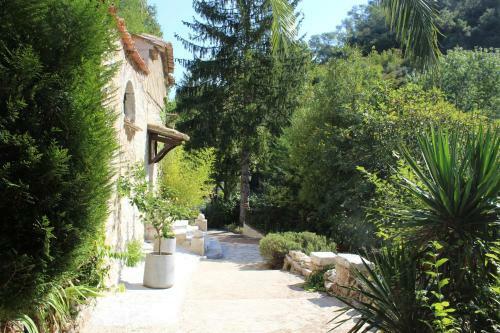 Bed & Breakfast Le Mas Des Aliz�s