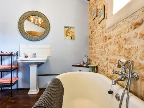 Cozy Holiday Home In La For�t-de-tesse With Private Pool
