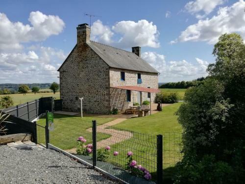 G�te Val-couesnon, 5 Pi�ces, 6 Personnes - Fr-1-538-128