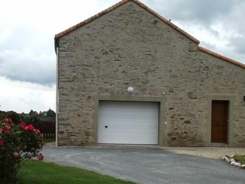 G�te La Garnache, 4 Pi�ces, 7 Personnes - Fr-1-426-131