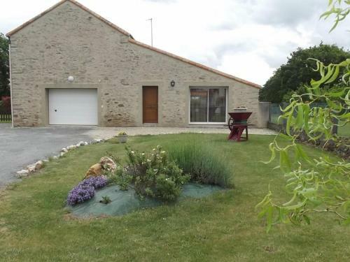 G�te La Garnache, 4 Pi�ces, 7 Personnes - Fr-1-426-131