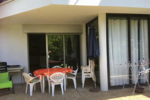 Quiet Apartment With Pool 10min From The Beaches