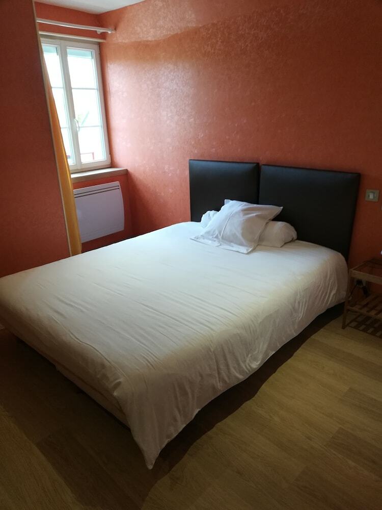 Hotel H�tel De La Poste Chez C�cile