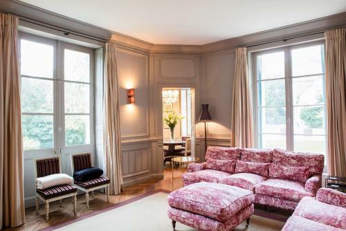 Langeais Chateau Sleeps 18 Pool Wifi