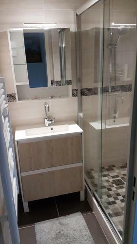 Villa Club In Secured Residence With Swimming Pool