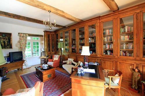 Laudogne Chateau Sleeps 12 Pool Wifi