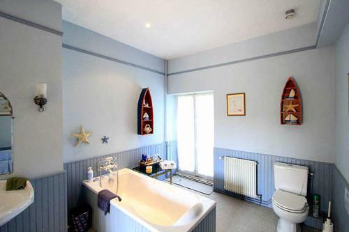 Laudogne Chateau Sleeps 12 Pool Wifi