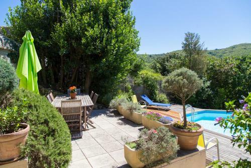 Laurac Villa Sleeps 8 Pool Wifi