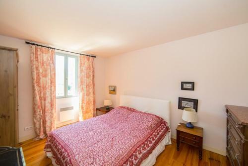 Laurac Villa Sleeps 8 Pool Wifi