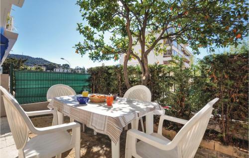 Apartamentos Stunning Home In Le Cannet W/ 1 Bedrooms