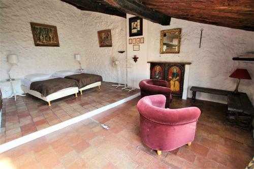 Atypical Villa In The Old Town