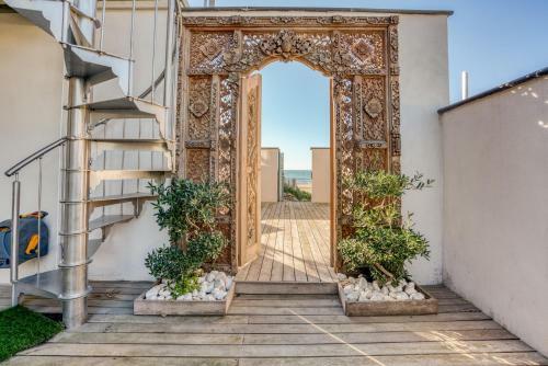 Villa Athena - 400 M2, Sur La Plage