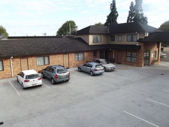 Arena Court Motor Lodge