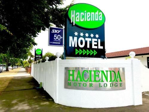 Hacienda Motor Lodge