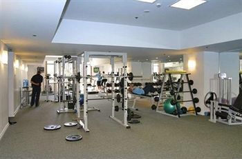 Metro Suites Apartment Hotel