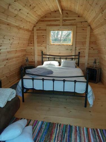 Captivating 1-bed Pod In Passais-villages