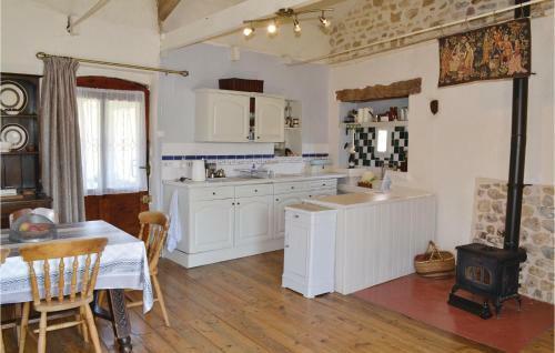 Holiday Home Le Riols Bas With A Fireplace 06