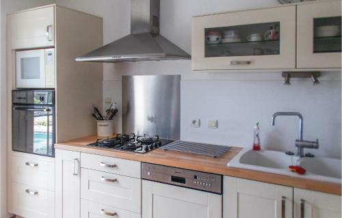 Two-bedroom Holiday Home In Les Angles