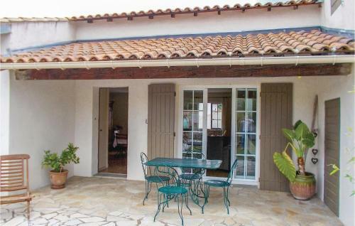 Two-bedroom Holiday Home In Les Angles