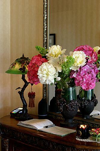 Eden Park Bed And Breakfast Inn