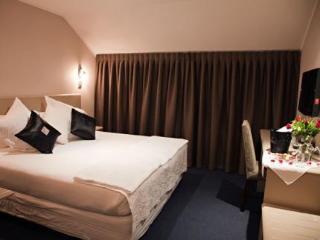 Mount Richmond Hotel