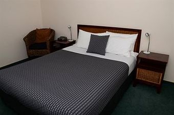Greenlane Manor Motel