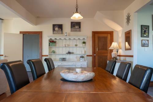 Bed & Breakfast Nikau Lodge