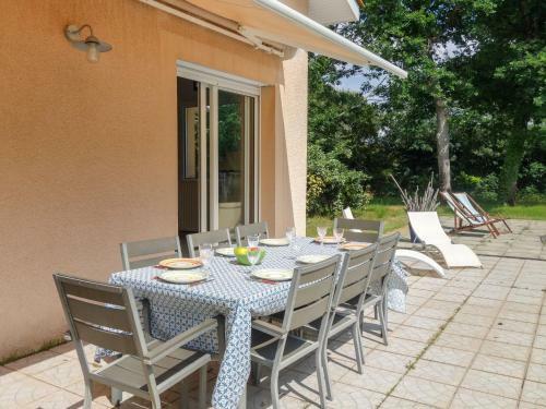 Holiday Home La Maison Des Pins