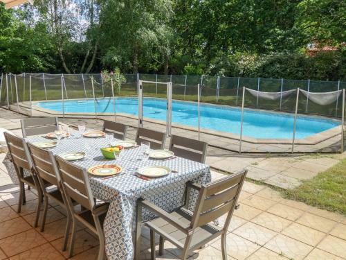 Holiday Home La Maison Des Pins