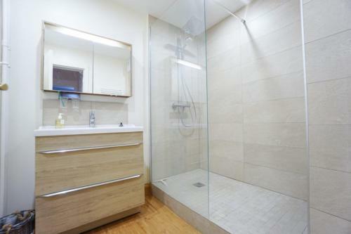 Beautiful Apartment In Levallois