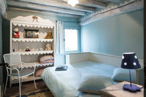Levernois Chateau Sleeps 20 Pool Air Con Wifi