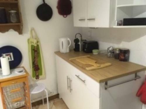 Charming 2-bed Cottage In Le Vigeant