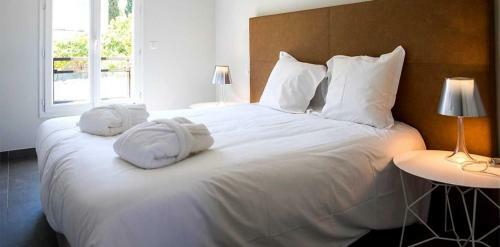 L'ile-rousse Villa Sleeps 4 Pool Air Con T805882