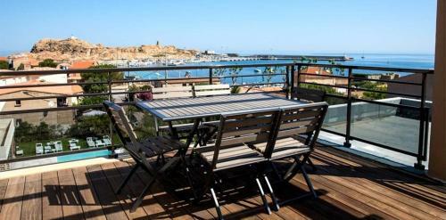 L'ile-rousse Villa Sleeps 4 Pool Air Con T805882