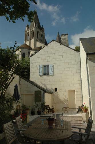 Le Gite Du Chevalier