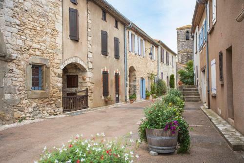 Limousis Chateau Sleeps 12 Pool Wifi