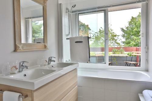 Hostal R�ves De Bord De Mer