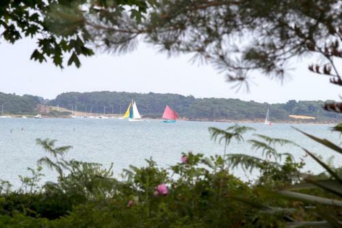 Hostal R�ves De Bord De Mer
