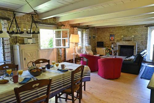 Belle Maison Traditionnelle Bretonne