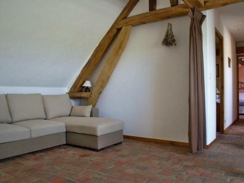 G�te Lorcy, 3 Pi�ces, 5 Personnes - Fr-1-590-58